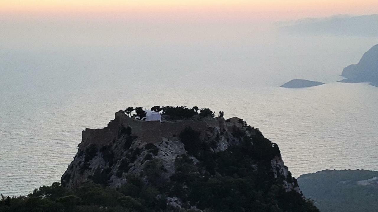 Limeri Traditional Guest House Monolithos  Eksteriør bilde